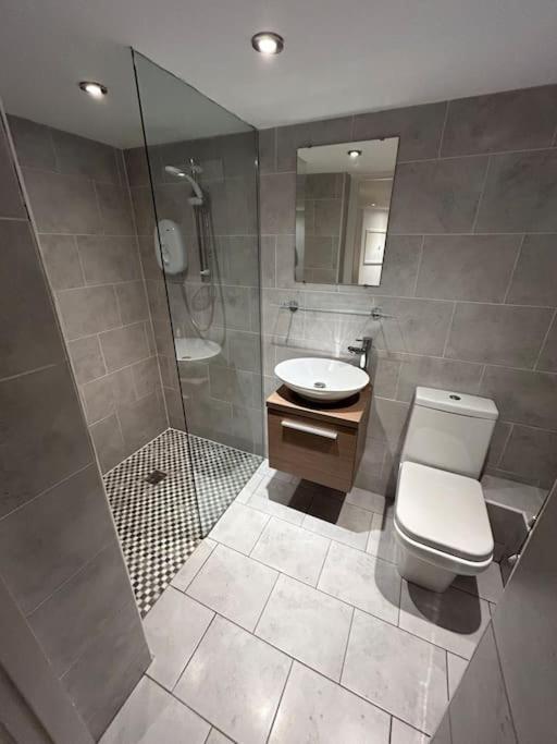 Spacious Central 2Bed Apartment Уилмслоу Экстерьер фото